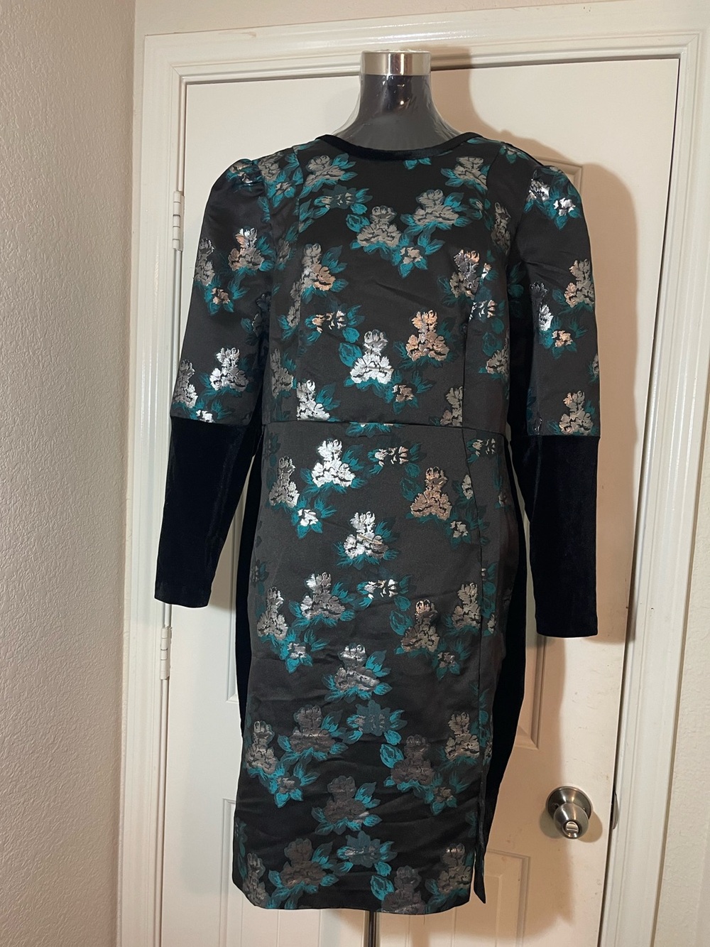 Eloquii dress size 16 Please check all picture of condition. - Picture 3 of 17